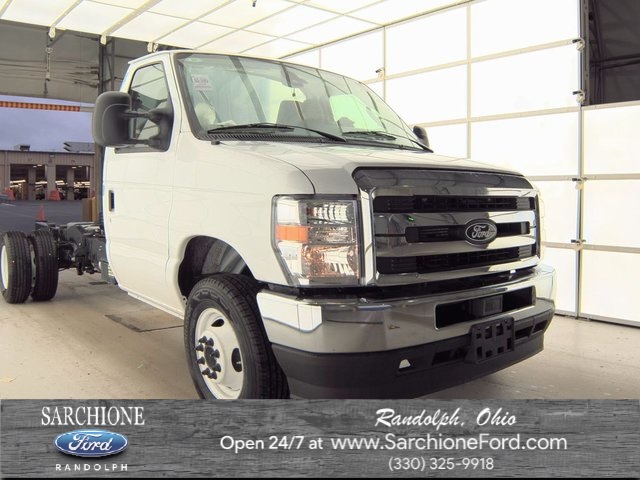 used 2026 Ford E-450SD car, priced at $39,900