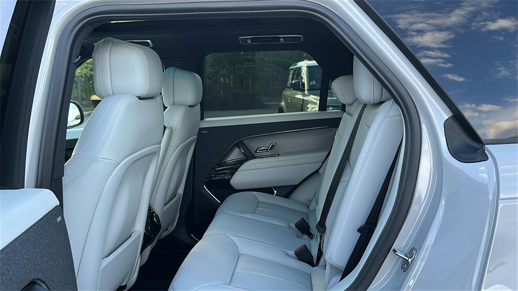 new 2025 Land Rover Range Rover Sport car, priced at $92,525