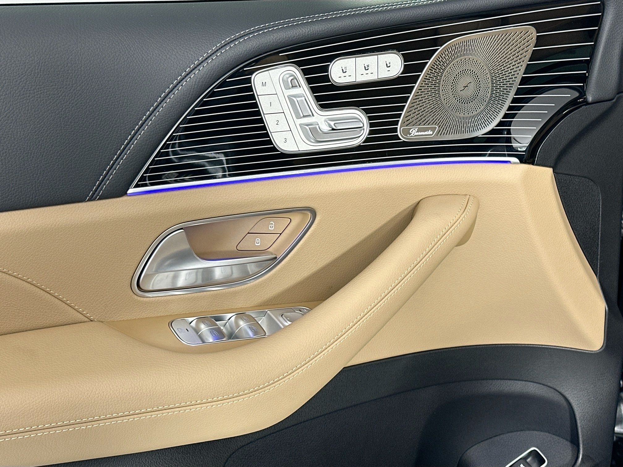 used 2024 Mercedes-Benz GLE car, priced at $87,998