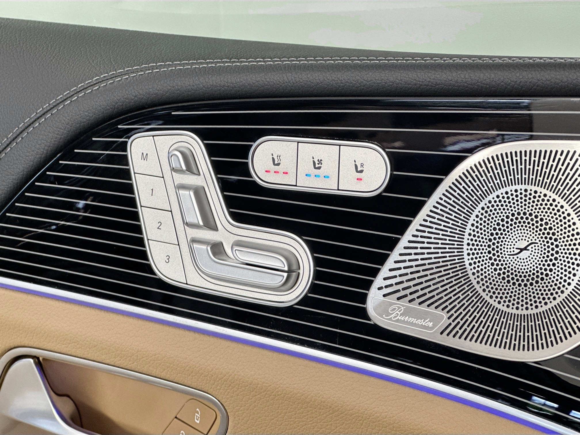 used 2024 Mercedes-Benz GLE car, priced at $87,998