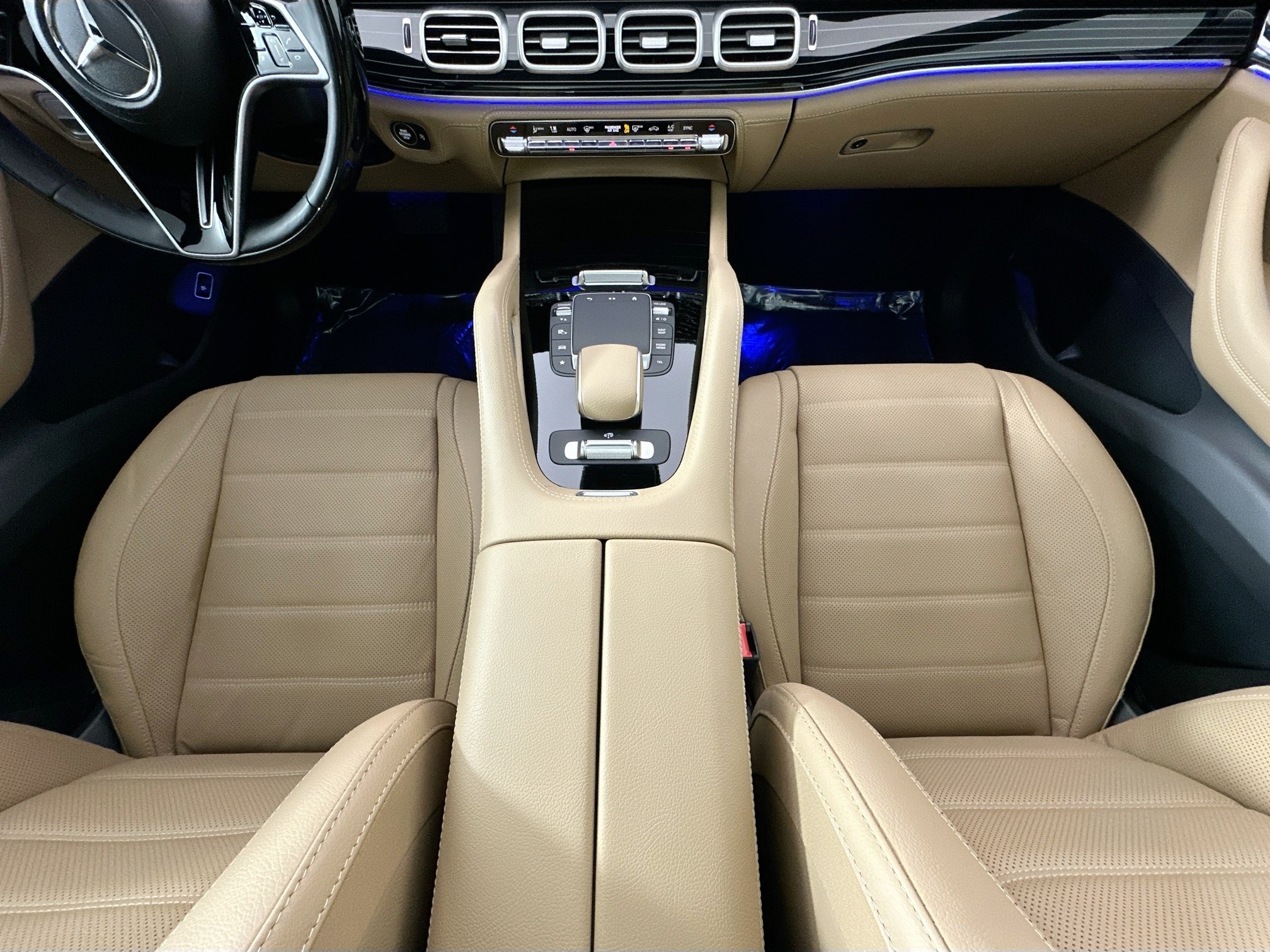 used 2024 Mercedes-Benz GLE car, priced at $87,998