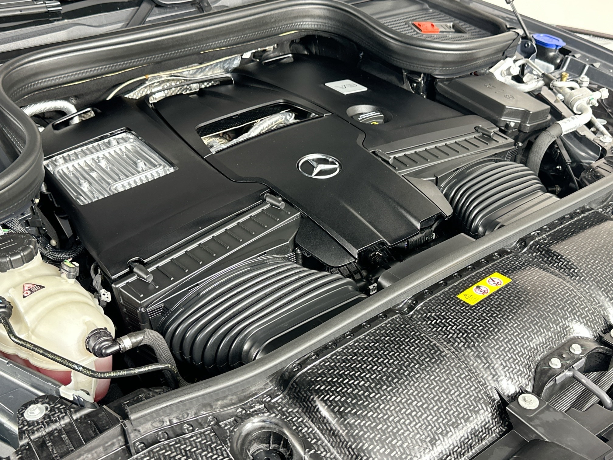 used 2024 Mercedes-Benz GLE car, priced at $87,998