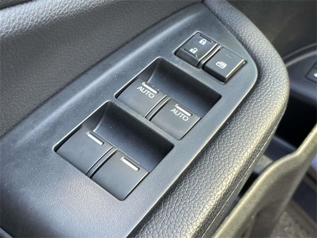 used 2022 Honda Pilot car, priced at $31,567