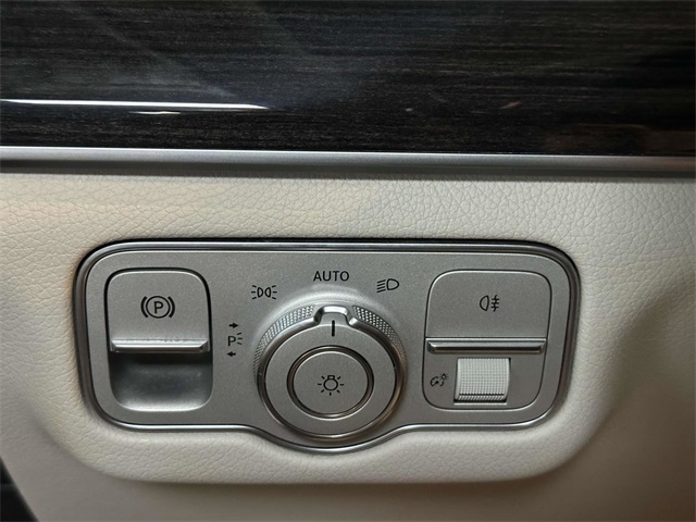 used 2021 Mercedes-Benz GLE car, priced at $44,412