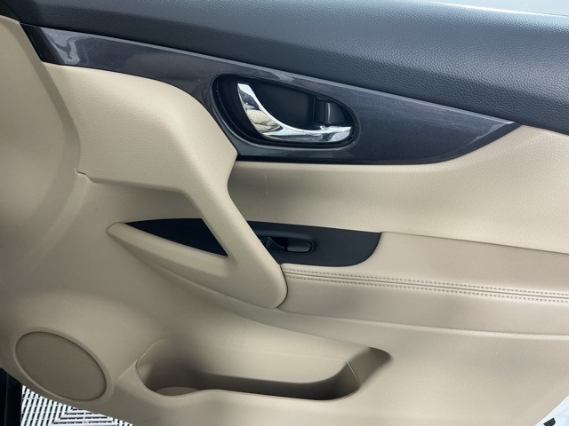 used 2020 Nissan Rogue car, priced at $15,000