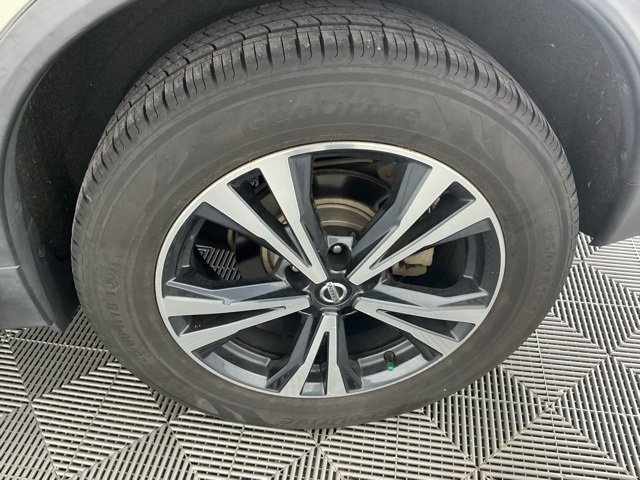 used 2020 Nissan Rogue car, priced at $15,000