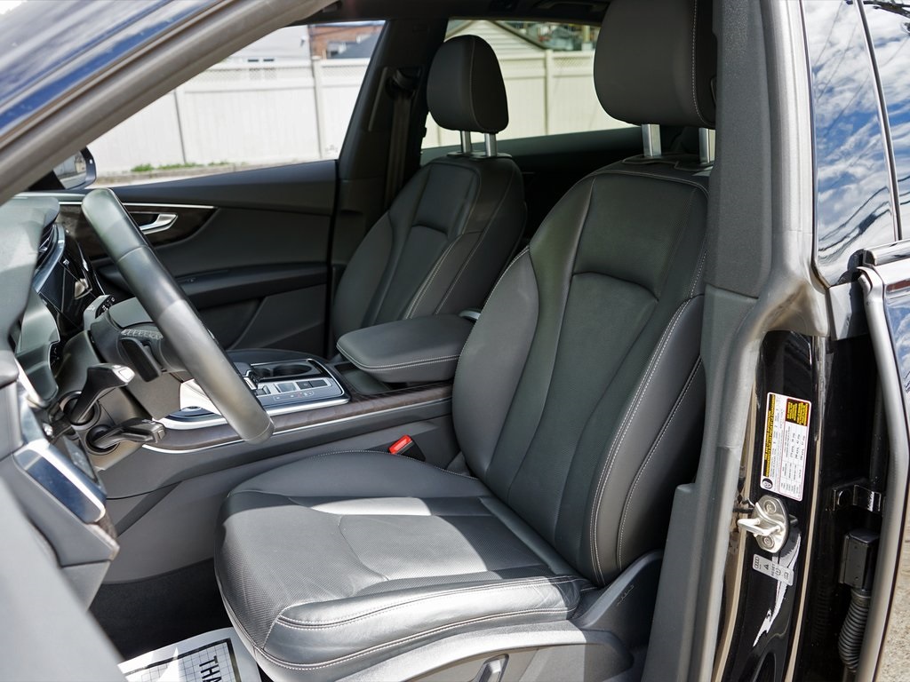 used 2021 Audi Q8 car, priced at $34,995