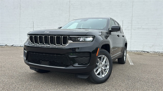 new 2025 Jeep Grand Cherokee car, priced at $42,848