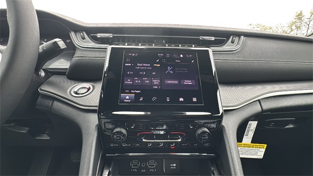 new 2025 Jeep Grand Cherokee car, priced at $42,848