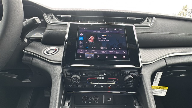 new 2025 Jeep Grand Cherokee car, priced at $42,848