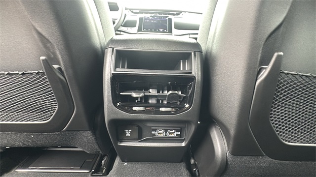 new 2025 Jeep Grand Cherokee car, priced at $42,848