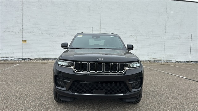 new 2025 Jeep Grand Cherokee car, priced at $42,848