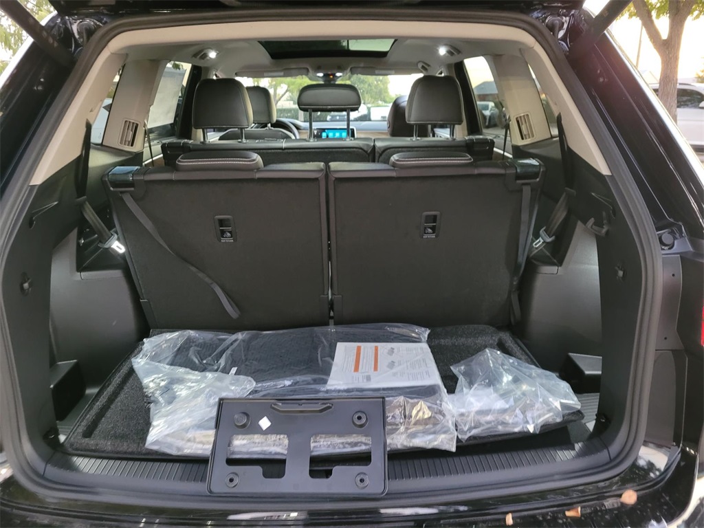 new 2026 Volkswagen Atlas car, priced at $43,685