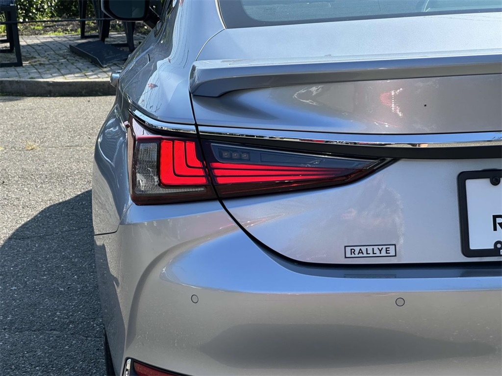 used 2025 Lexus ES car, priced at $51,995