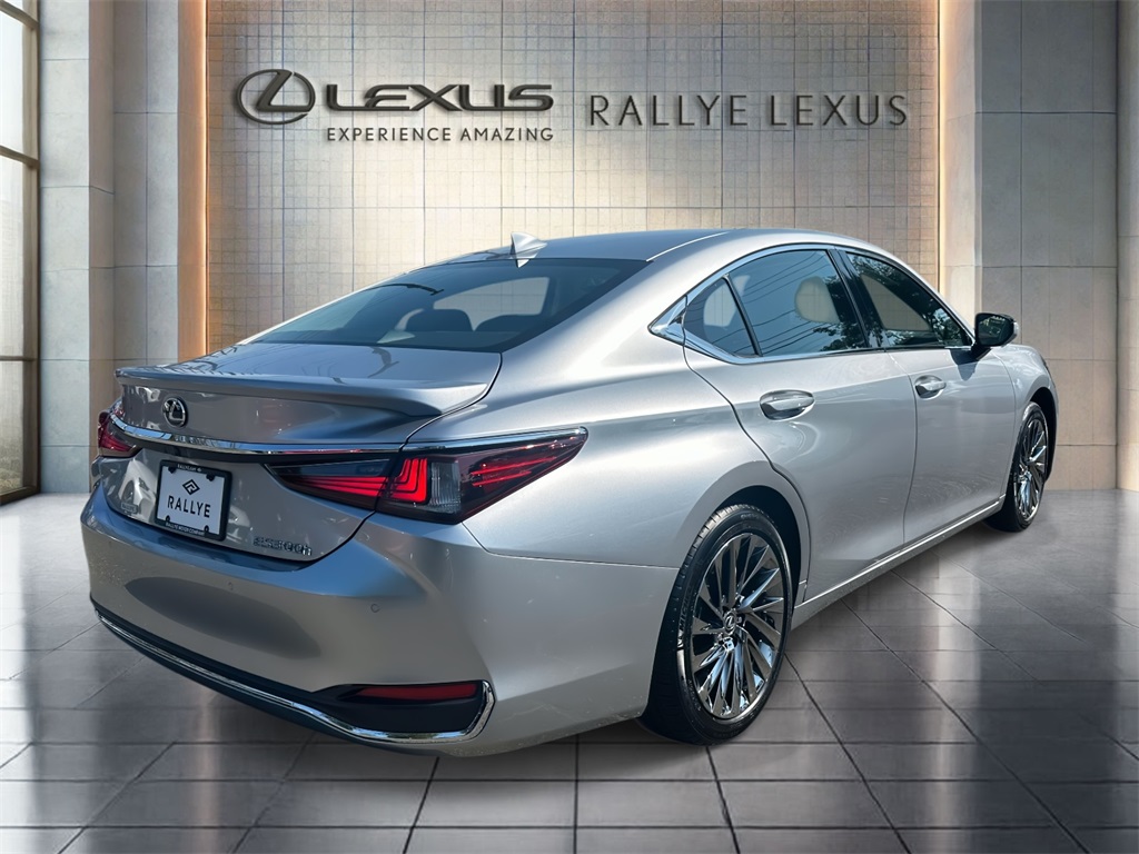 used 2025 Lexus ES car, priced at $51,995