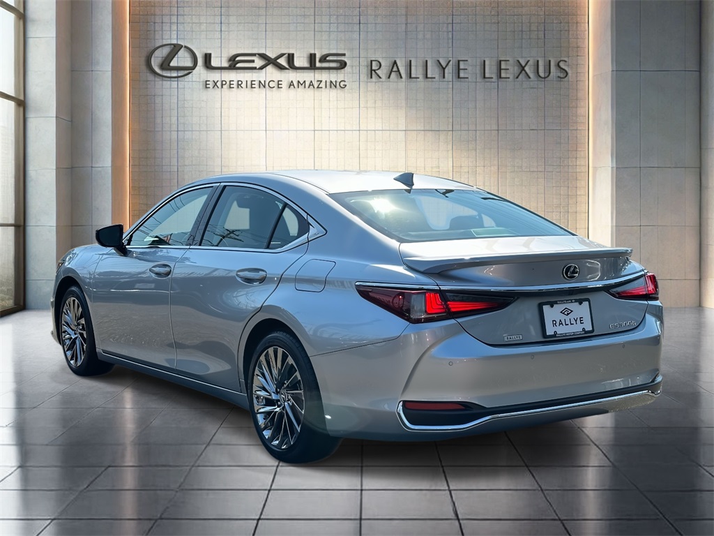 used 2025 Lexus ES car, priced at $51,995