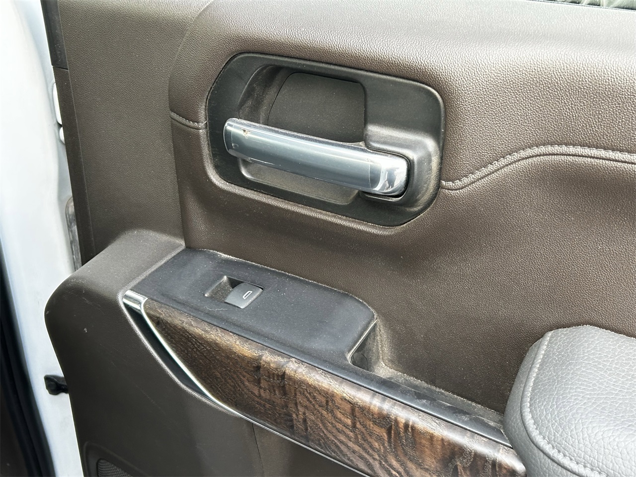 used 2020 GMC Sierra 1500 car, priced at $35,995