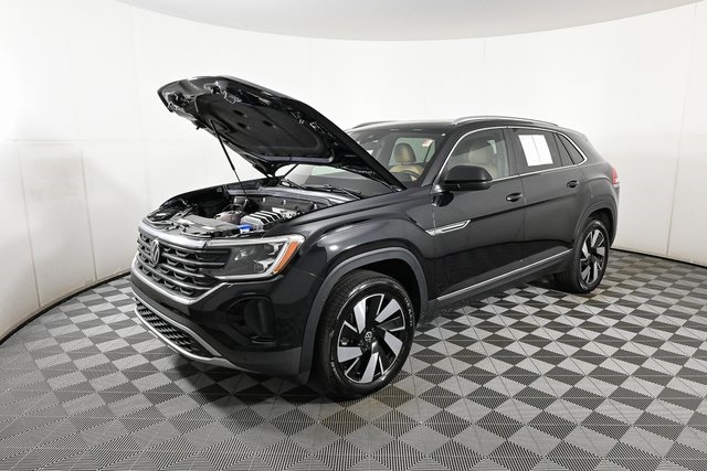 used 2024 Volkswagen Atlas Cross Sport car, priced at $37,900