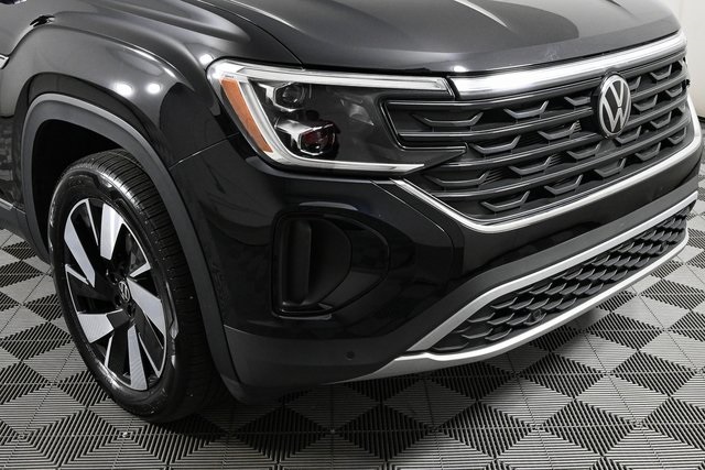 used 2024 Volkswagen Atlas Cross Sport car, priced at $37,900