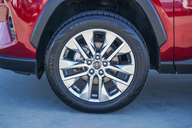 used 2020 Toyota RAV4 car, priced at $24,692