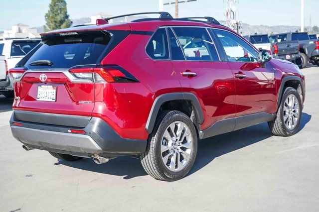 used 2020 Toyota RAV4 car, priced at $24,692