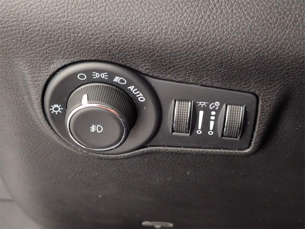 used 2022 Jeep Compass car, priced at $17,800