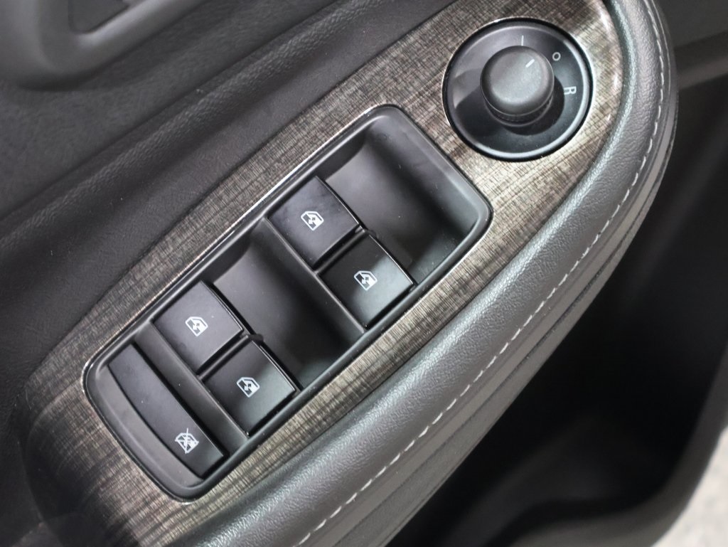 used 2015 Chevrolet Malibu car, priced at $10,000