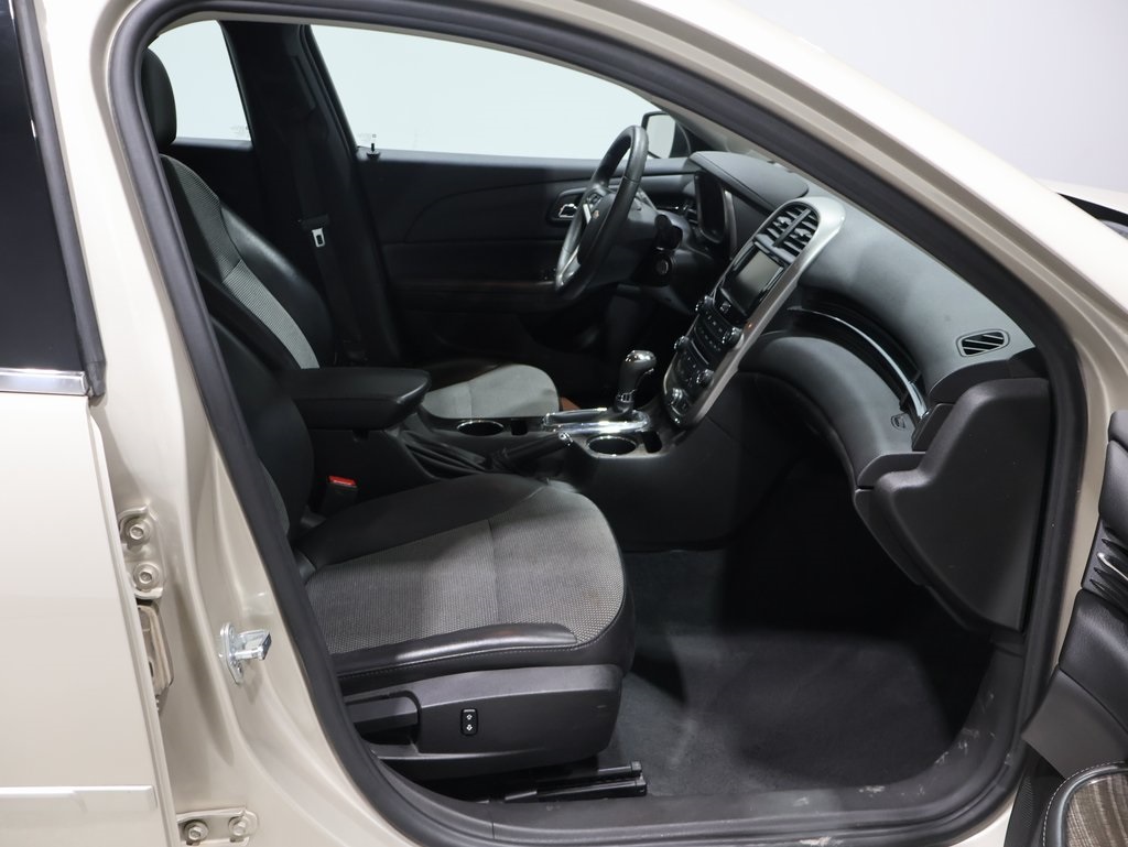 used 2015 Chevrolet Malibu car, priced at $10,000