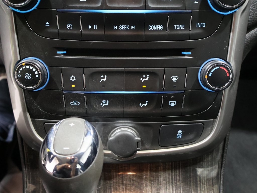 used 2015 Chevrolet Malibu car, priced at $10,000