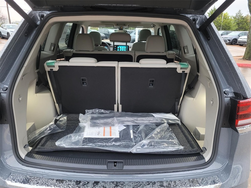 new 2026 Volkswagen Atlas car, priced at $52,618