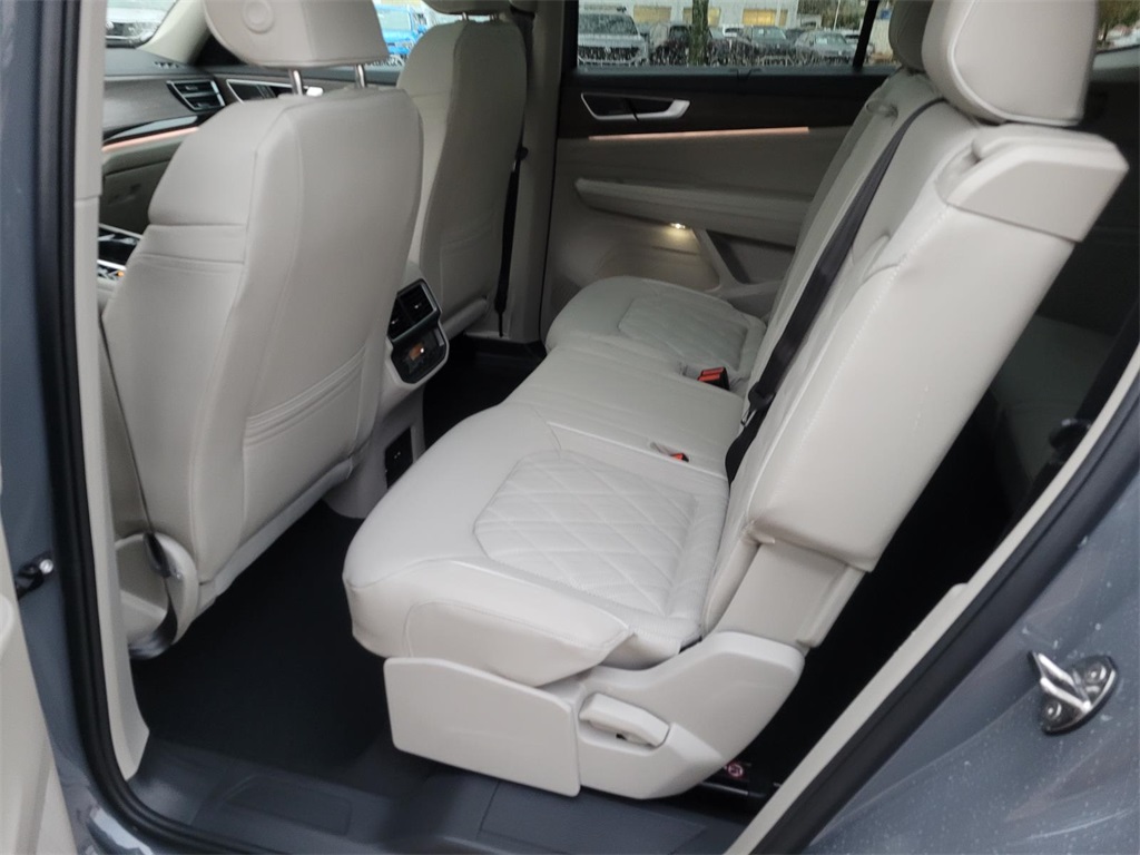 new 2026 Volkswagen Atlas car, priced at $52,618