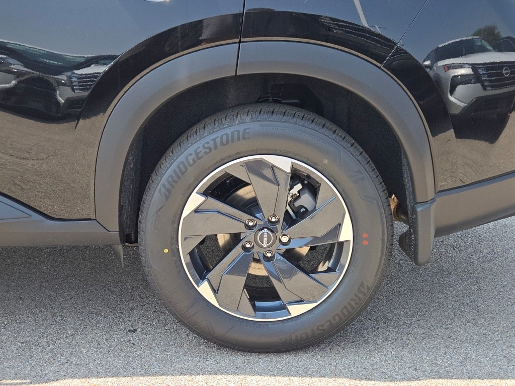 new 2025 Nissan Rogue car, priced at $33,385
