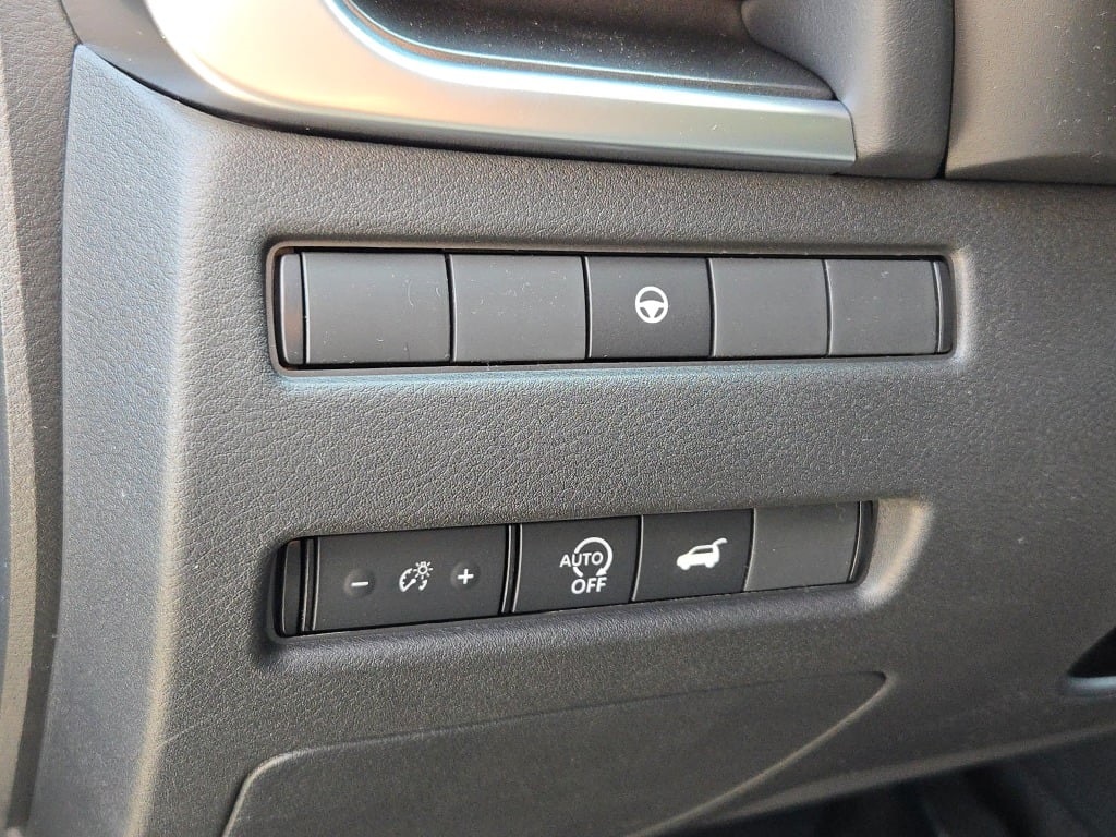 new 2025 Nissan Rogue car, priced at $33,385