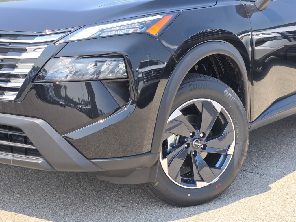 new 2025 Nissan Rogue car, priced at $33,385