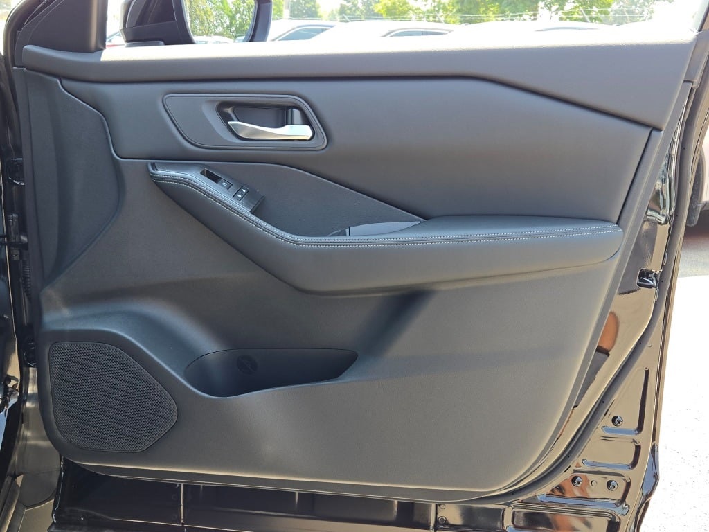 new 2025 Nissan Rogue car, priced at $33,385