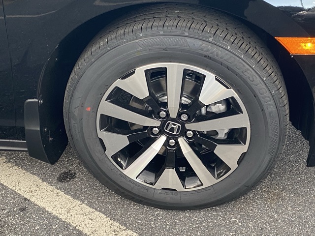 new 2026 Honda Odyssey car, priced at $42,076