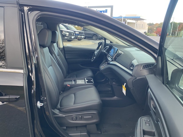 new 2026 Honda Odyssey car, priced at $42,076