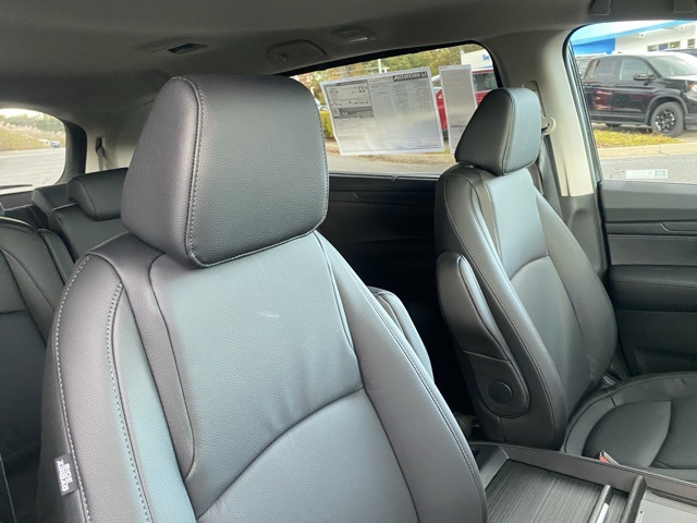 new 2026 Honda Odyssey car, priced at $42,076