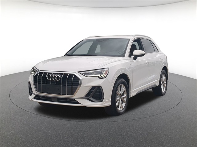 new 2025 Audi Q3 car, priced at $41,965