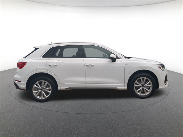 new 2025 Audi Q3 car, priced at $41,965