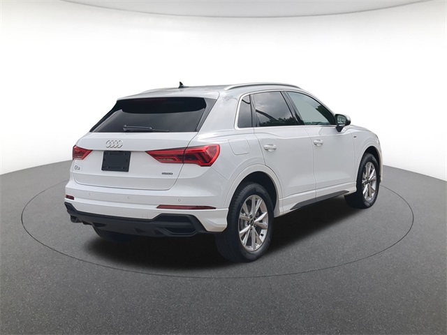 new 2025 Audi Q3 car, priced at $41,965