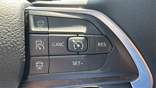new 2025 Jeep Grand Cherokee car, priced at $45,025