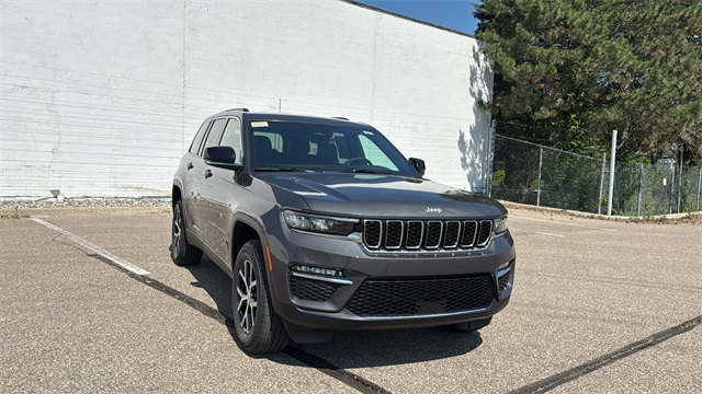 new 2025 Jeep Grand Cherokee car, priced at $45,025