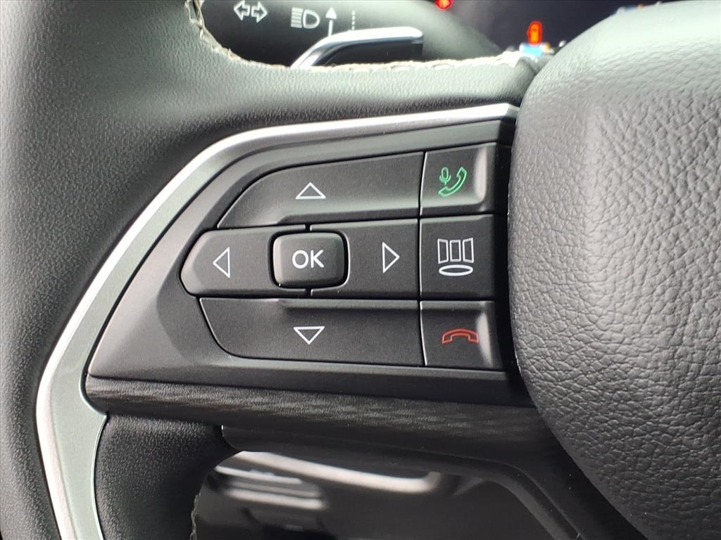 used 2024 Jeep Grand Cherokee car, priced at $30,900