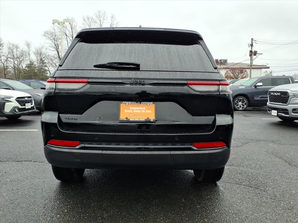 used 2024 Jeep Grand Cherokee car, priced at $30,900