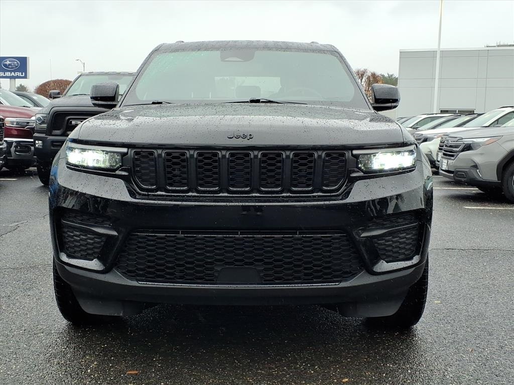 used 2024 Jeep Grand Cherokee car, priced at $30,900