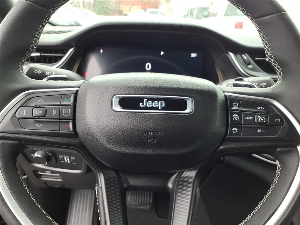 used 2024 Jeep Grand Cherokee car, priced at $30,900
