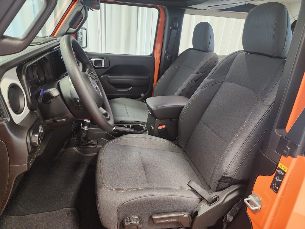 new 2025 Jeep Wrangler car, priced at $32,499