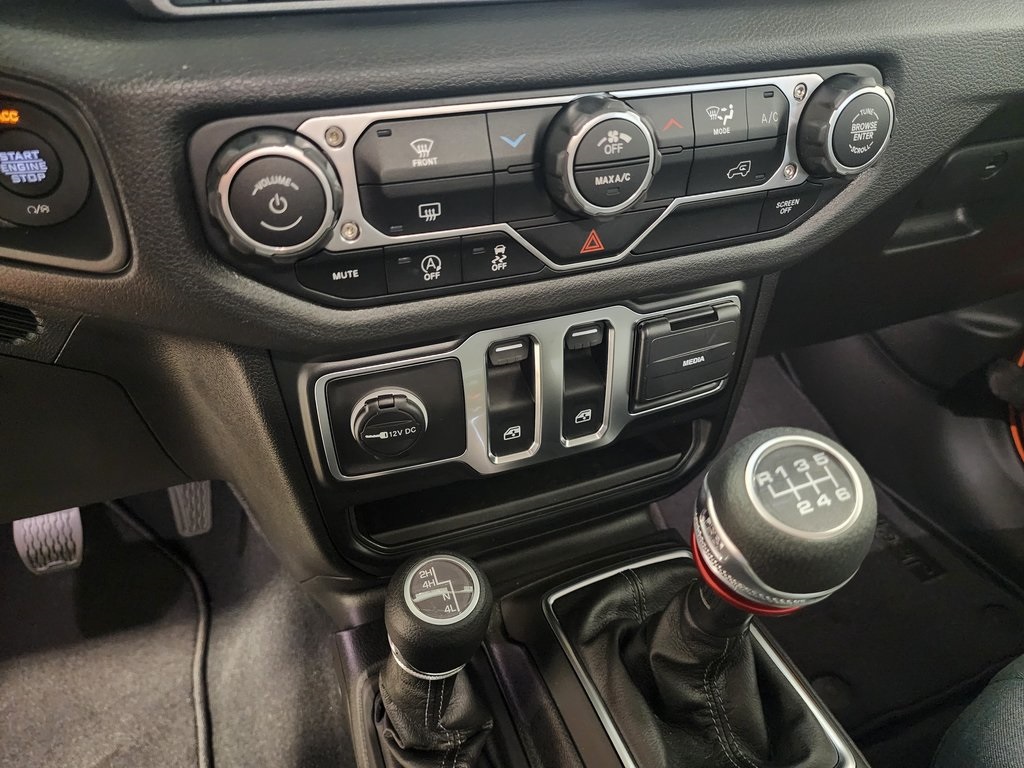 new 2025 Jeep Wrangler car, priced at $32,499