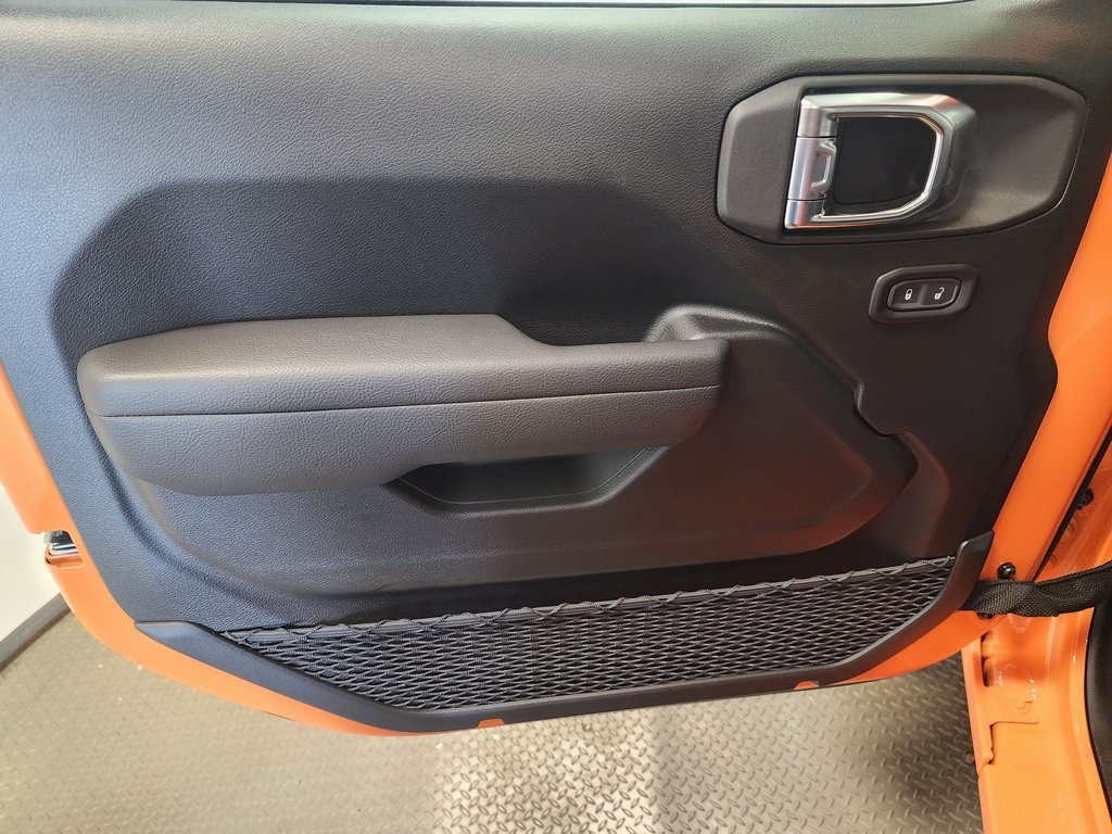 new 2025 Jeep Wrangler car, priced at $32,499